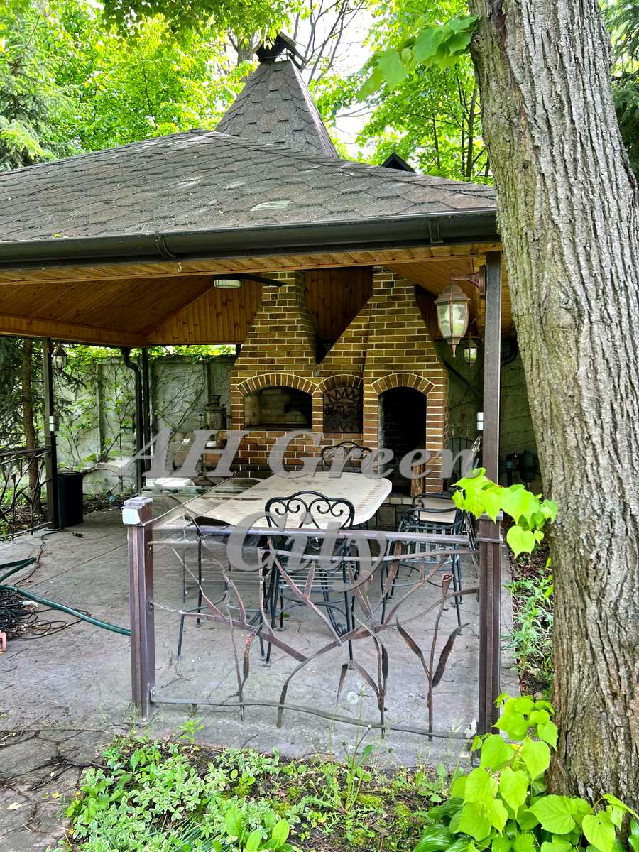 1863328393951281