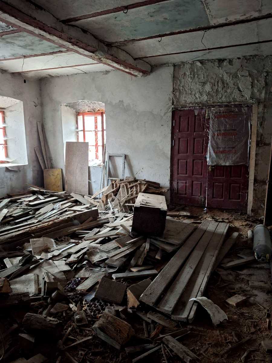 1863334527060599
