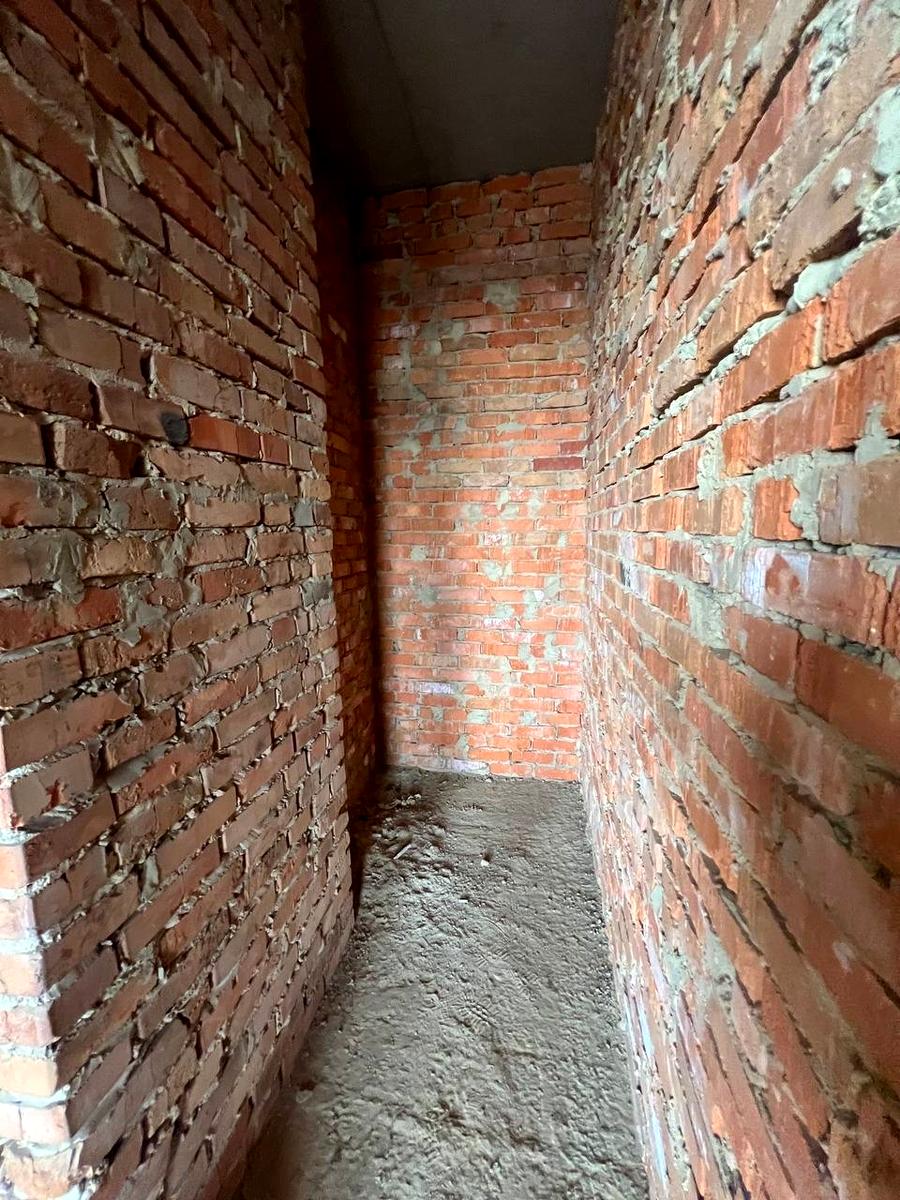 1863337502660723