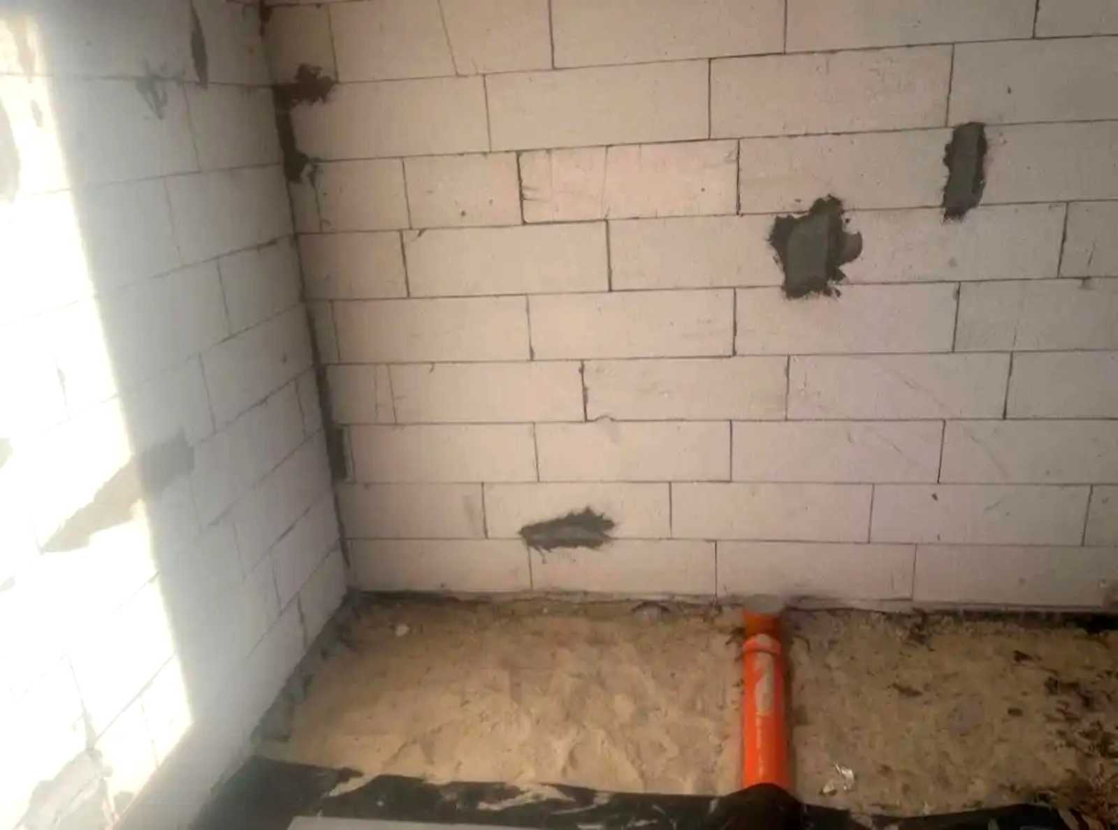 1863337642826218
