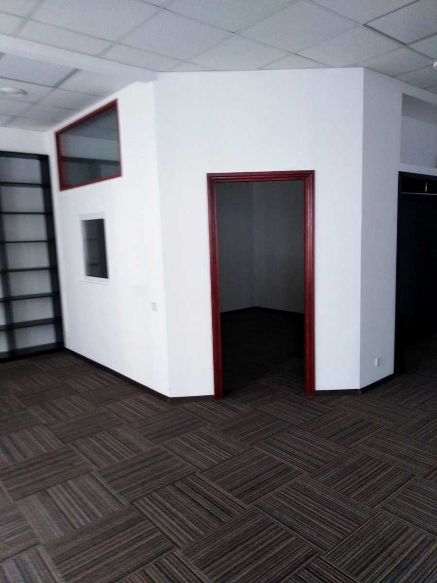 1863350713746395
