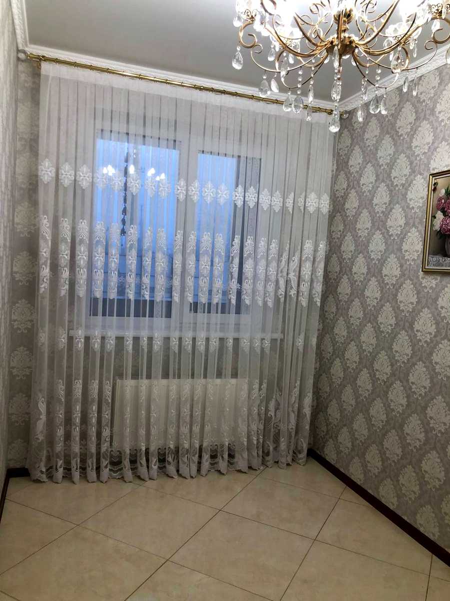 1863353725208439