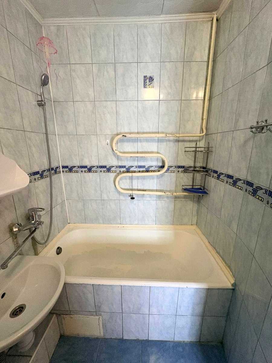 1863357305653683