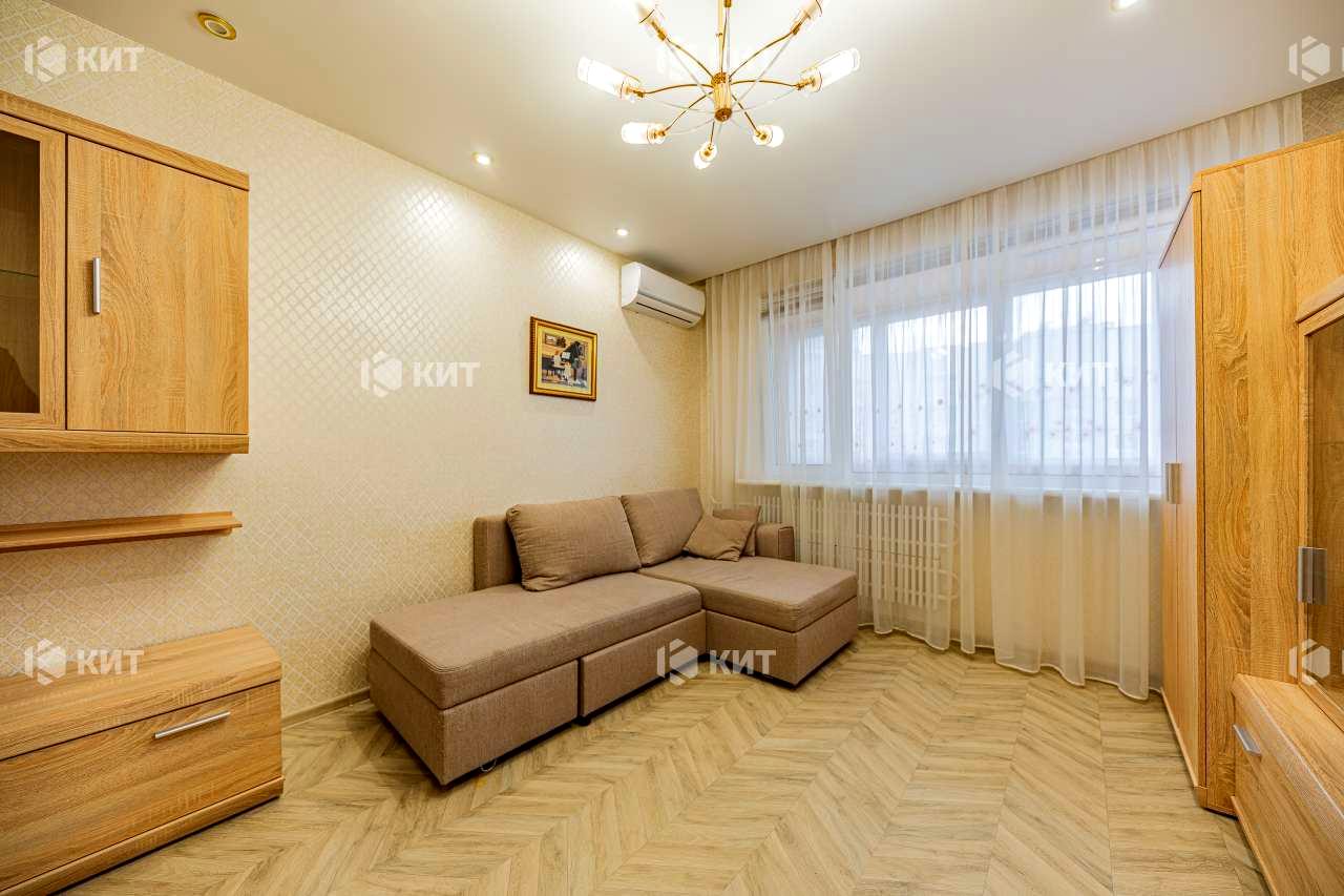 1863357714287431