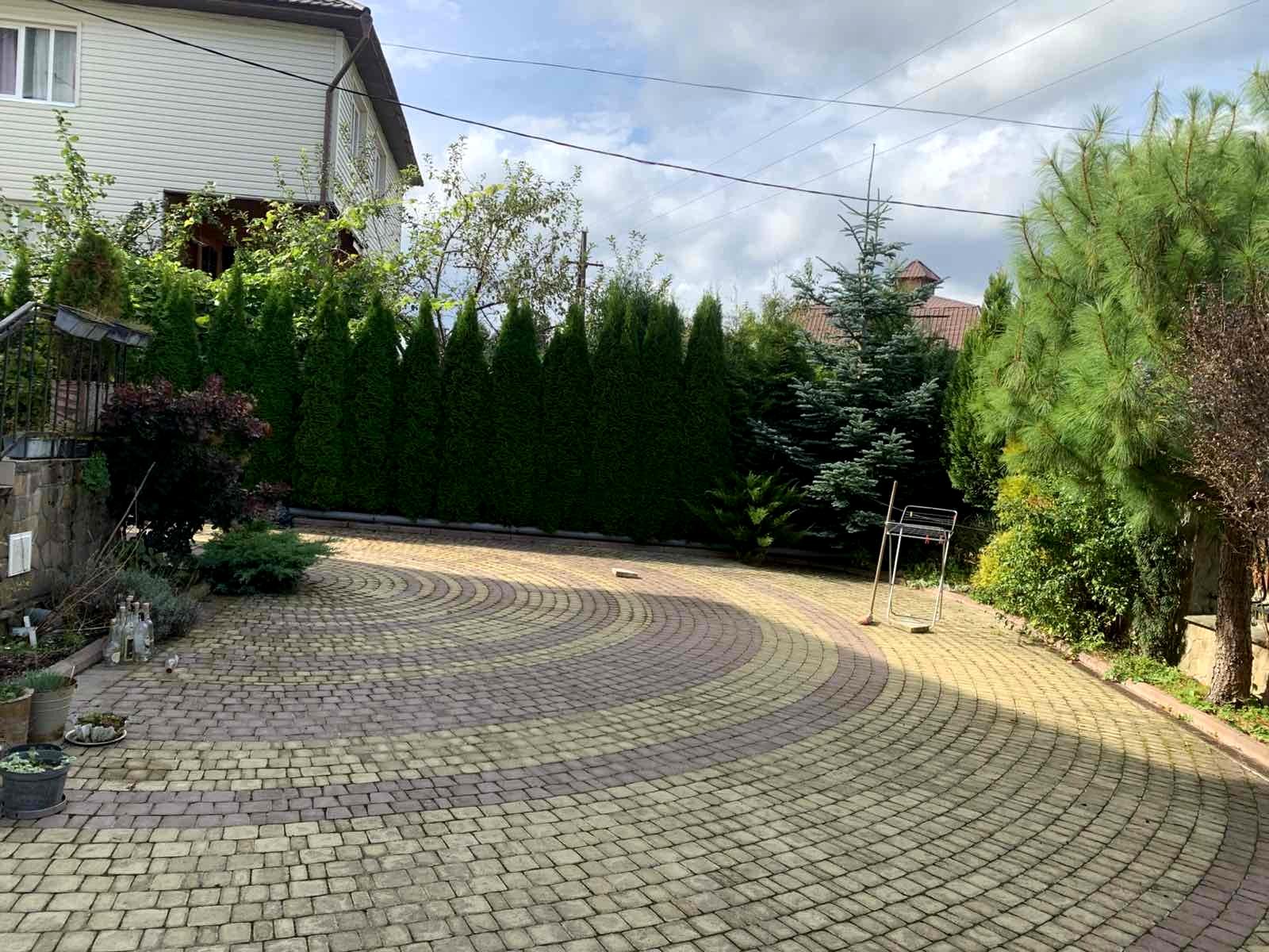 1863373821596447