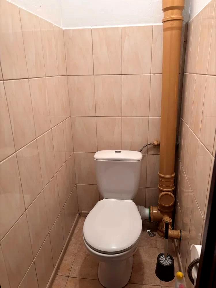 1863391853227556