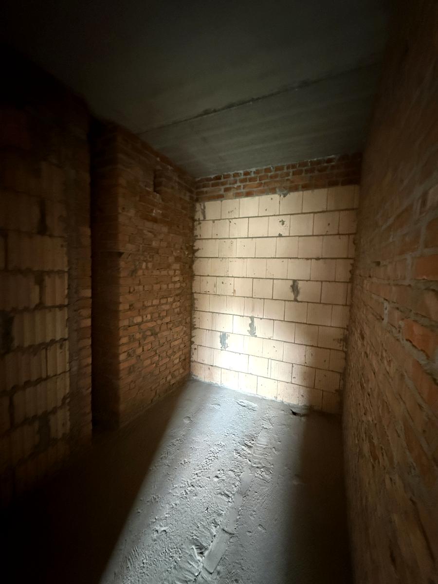 1863435728806248