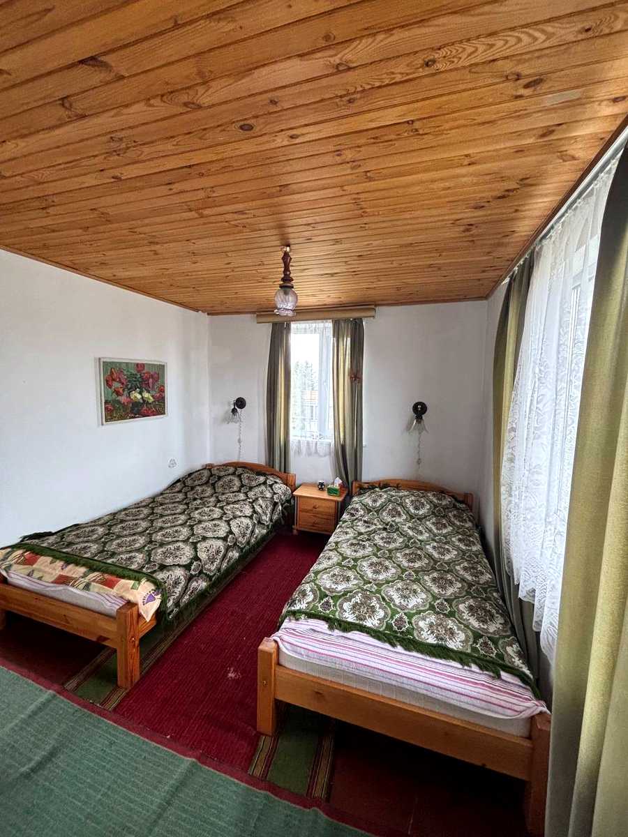 1863475023936436