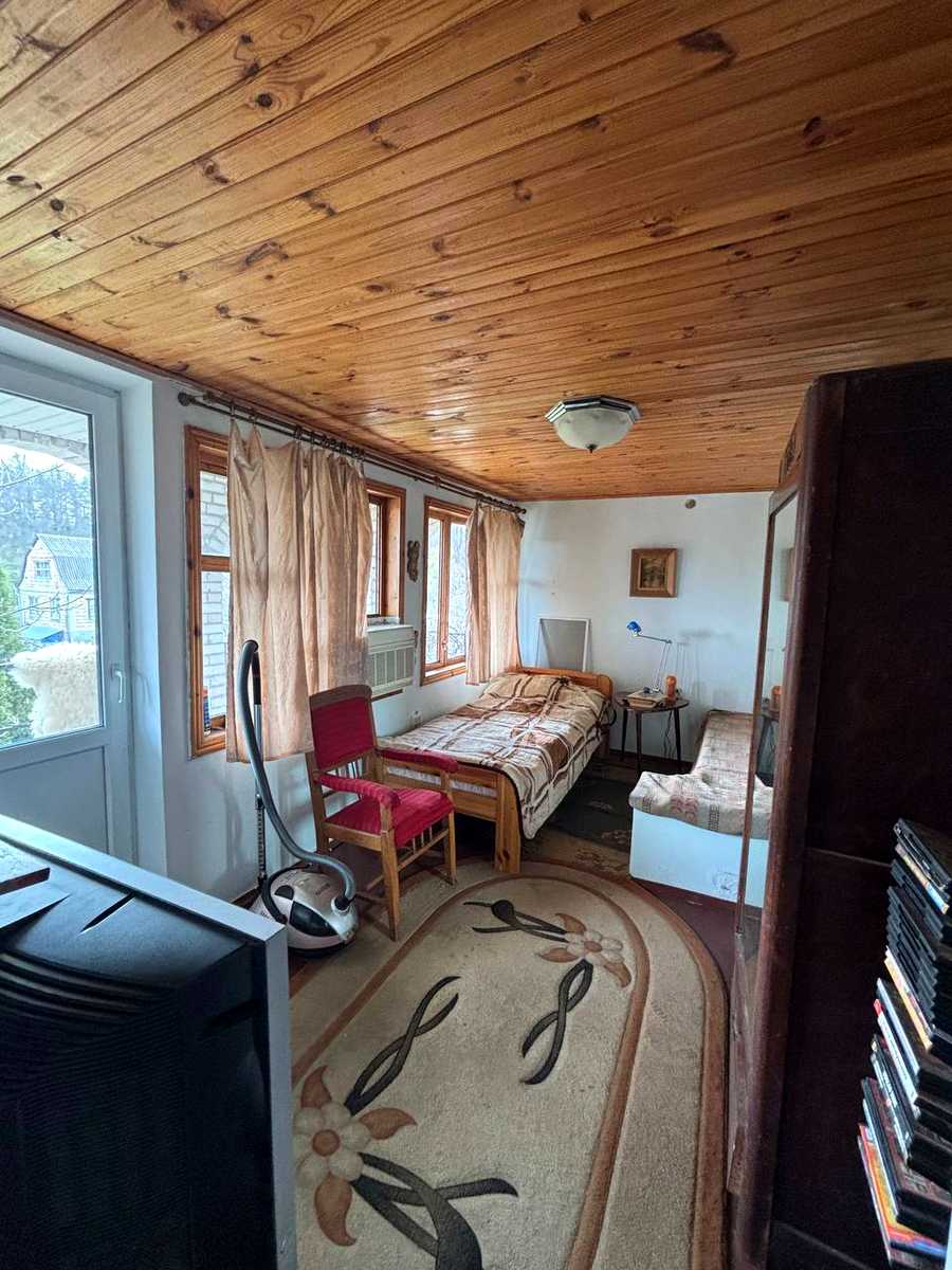 1863475026639589