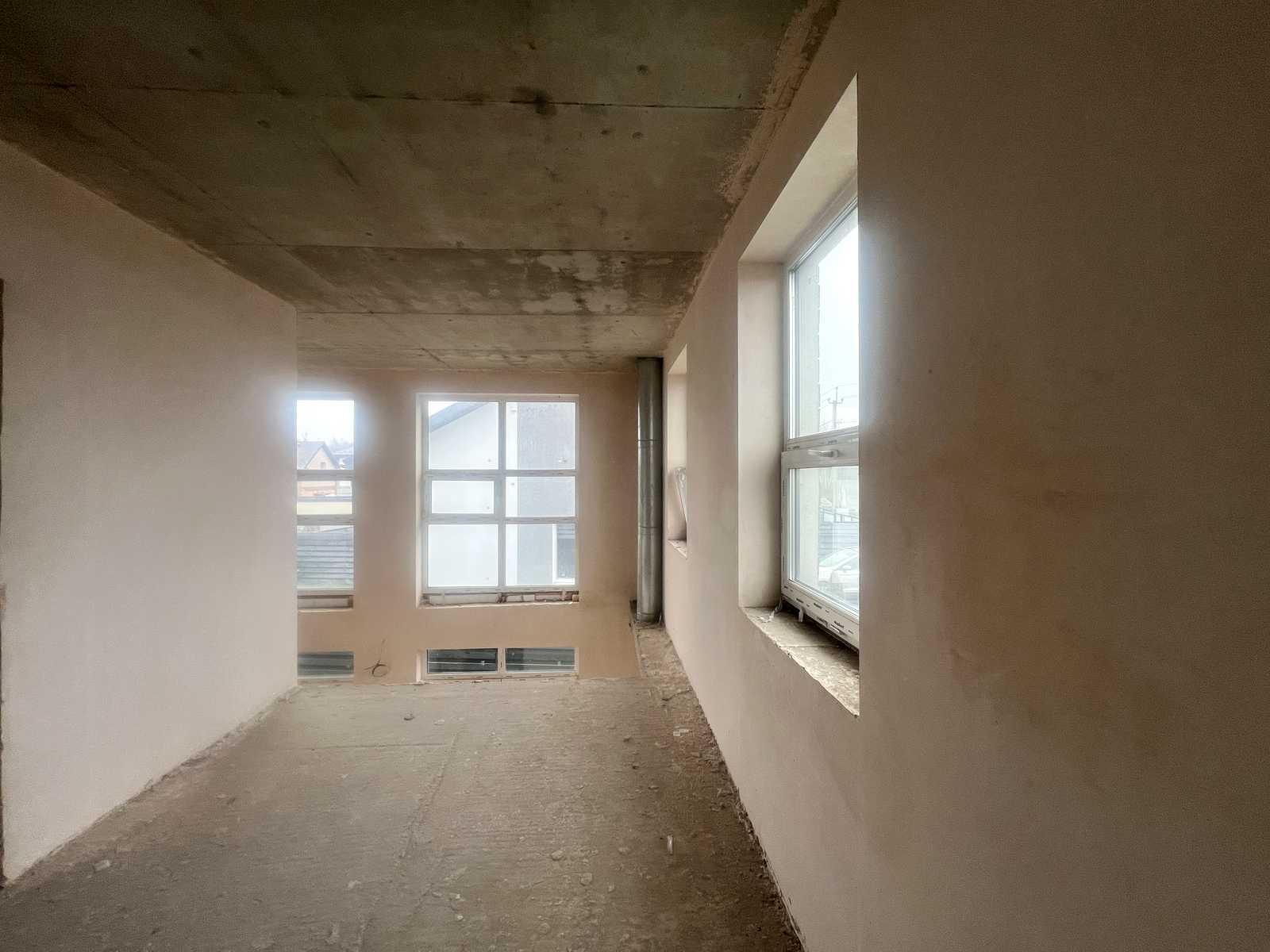 1863479374680576
