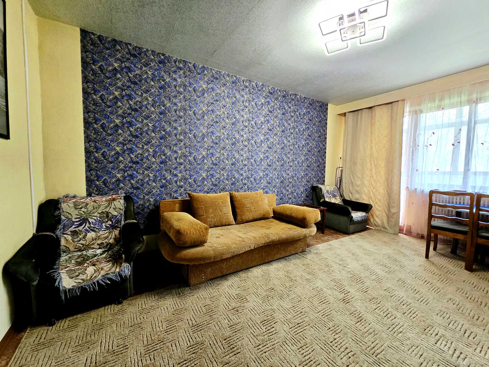 1863525271885615