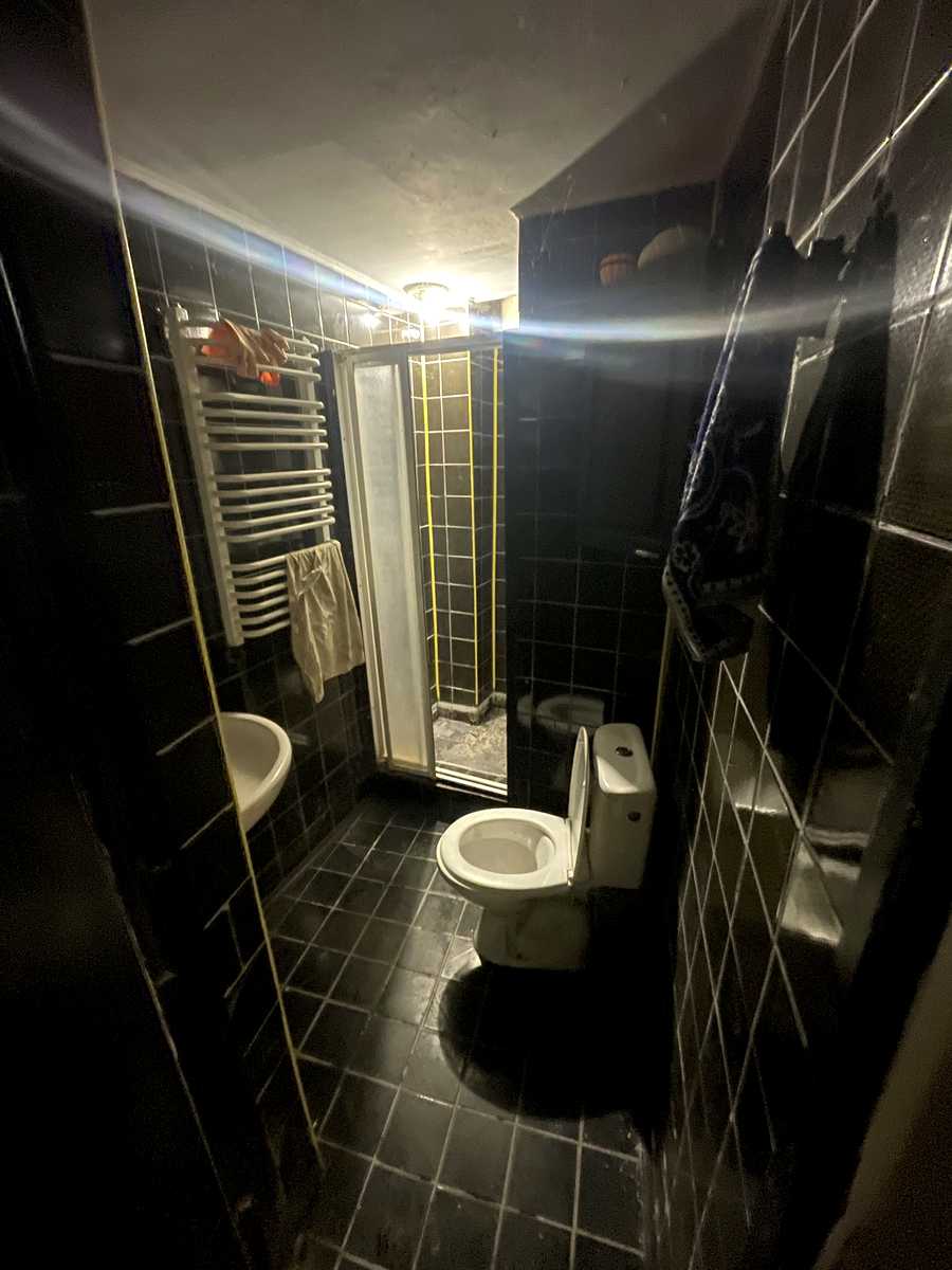 1863537941398107