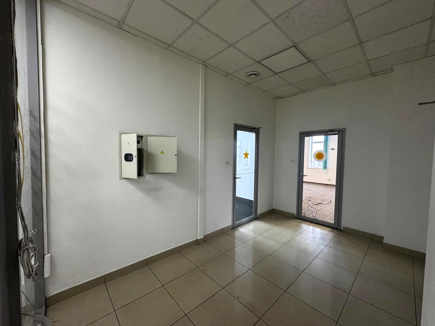 1863547744298349