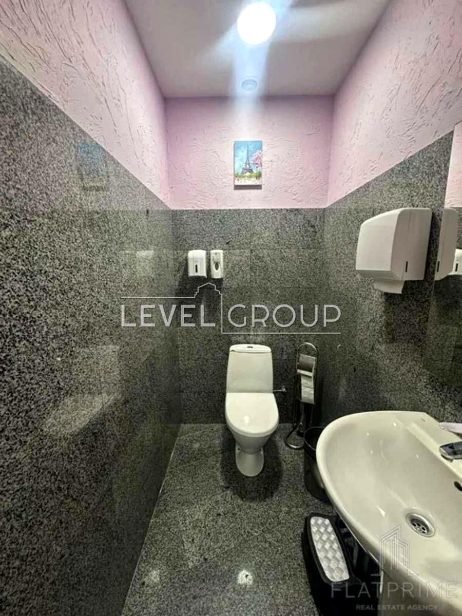 1863610311139402