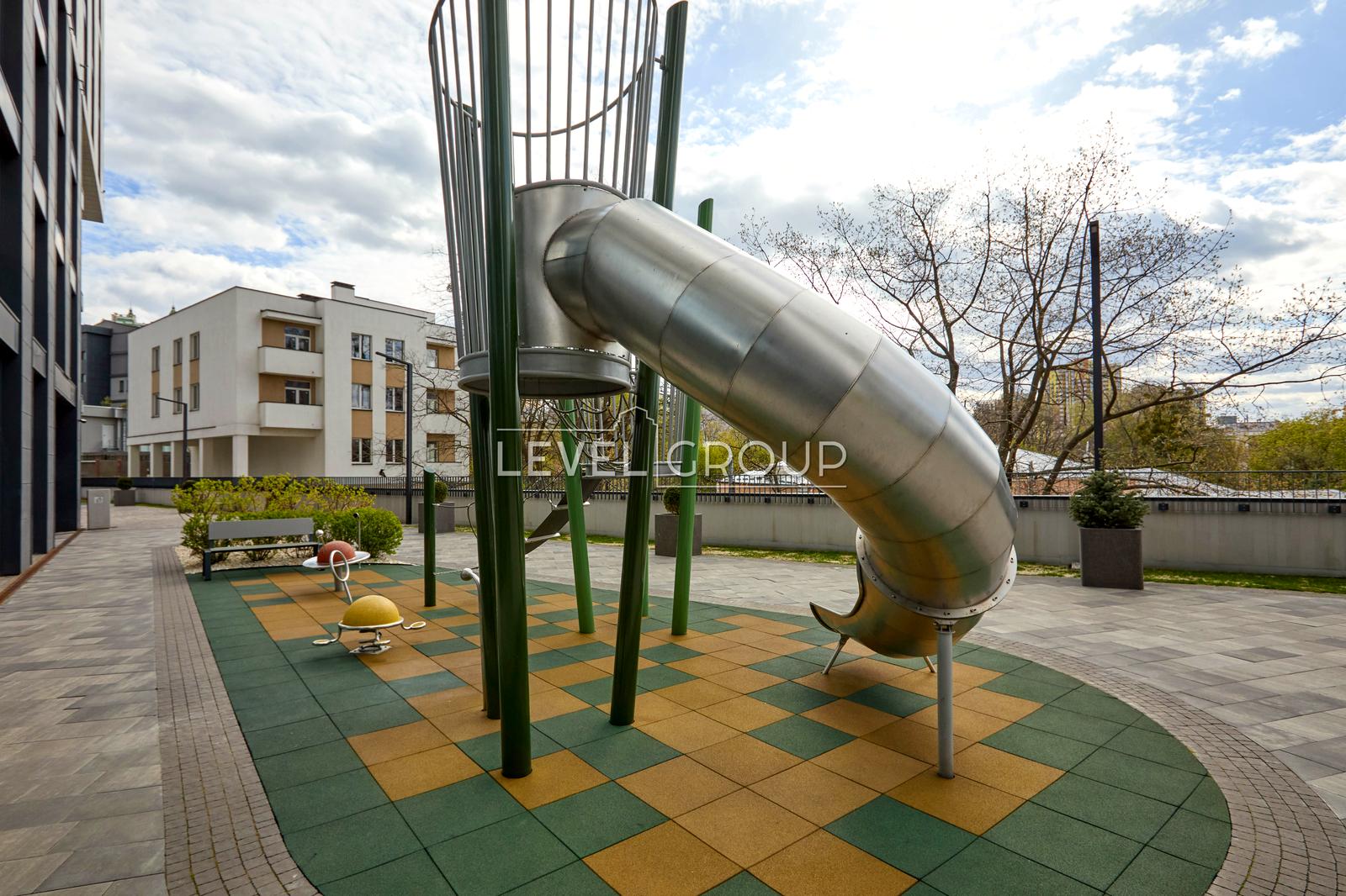 1863616437174494