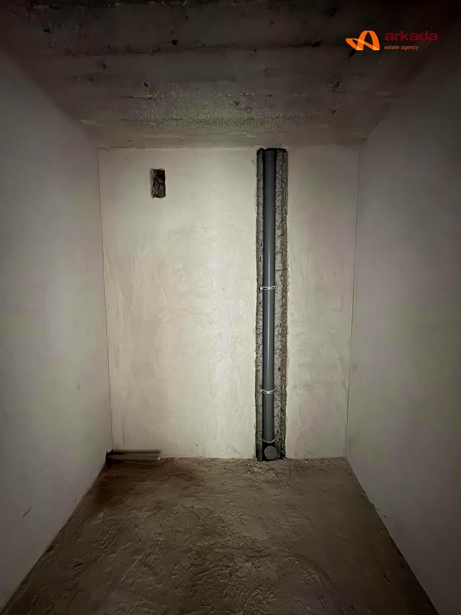 1863627725582952