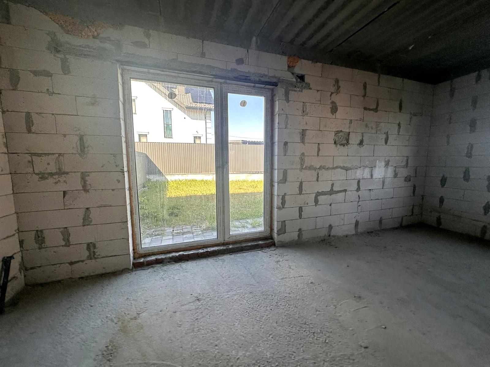 1863628684683119
