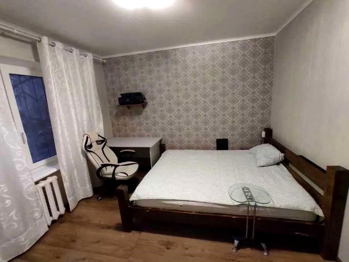 1863630850704616