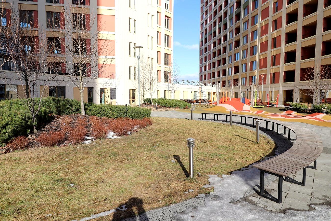 1863634125428601