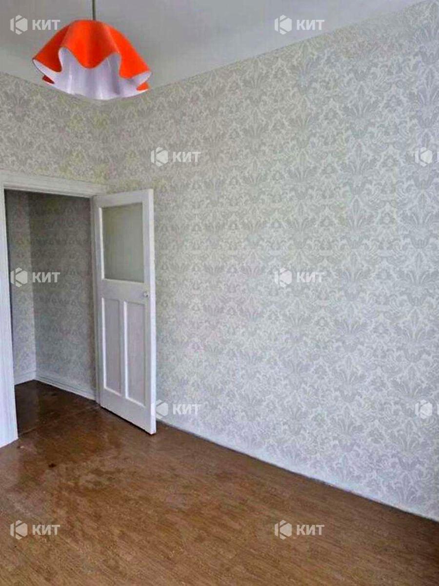 1863634356700456