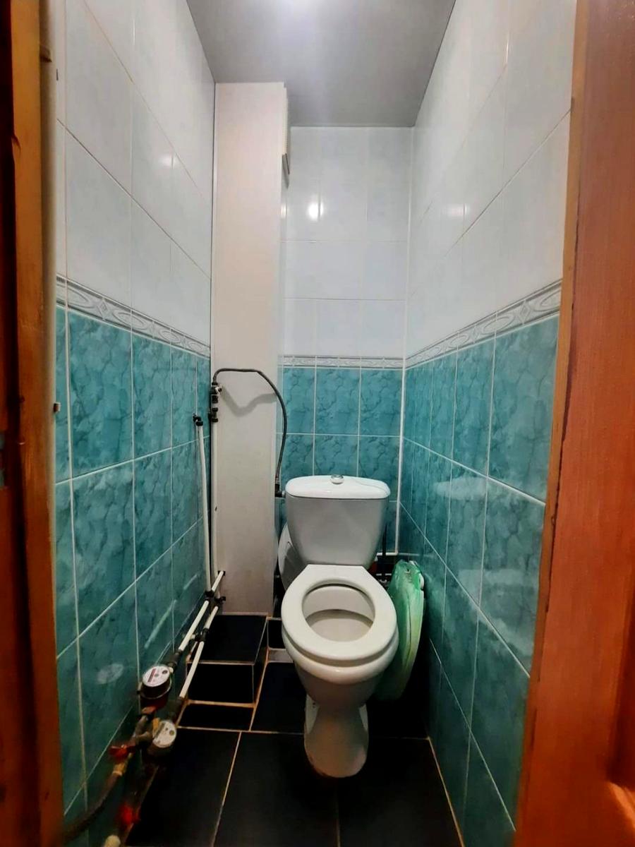 1863635805906284