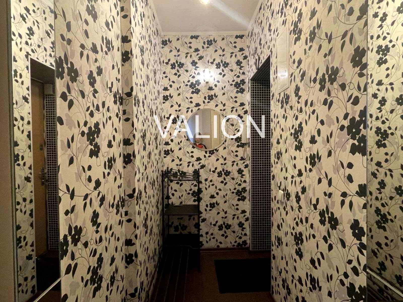 1863662757300586