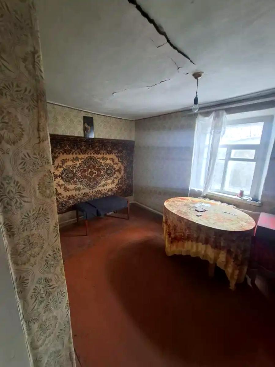1863694987676536