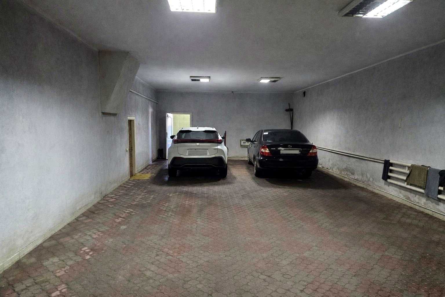 1863697641655776