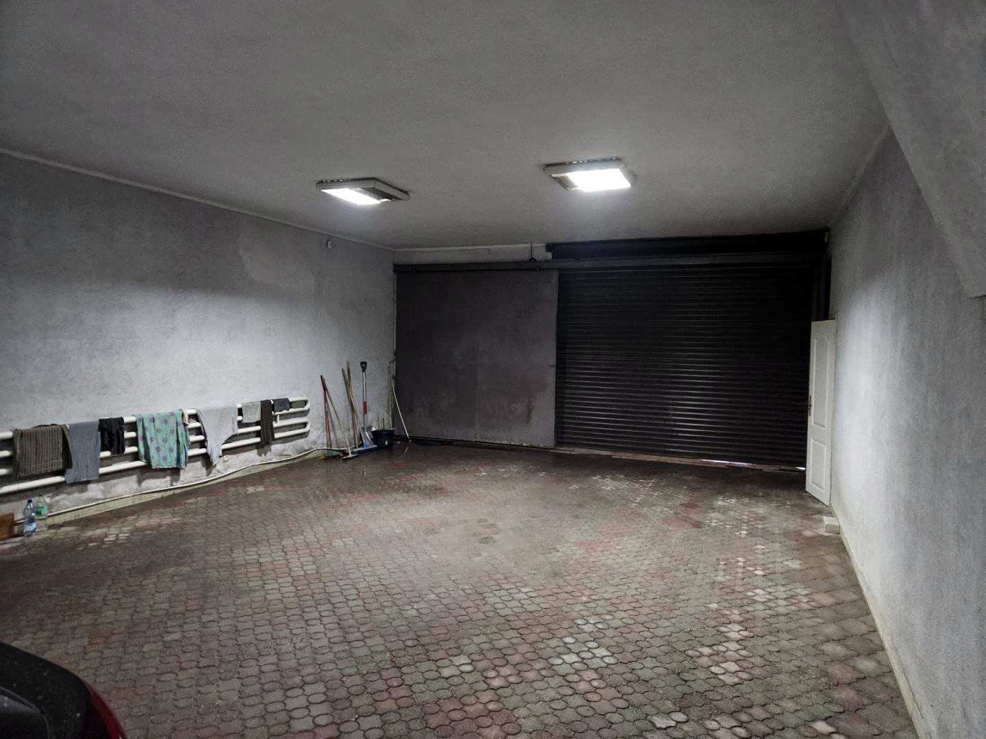 1863697641767385