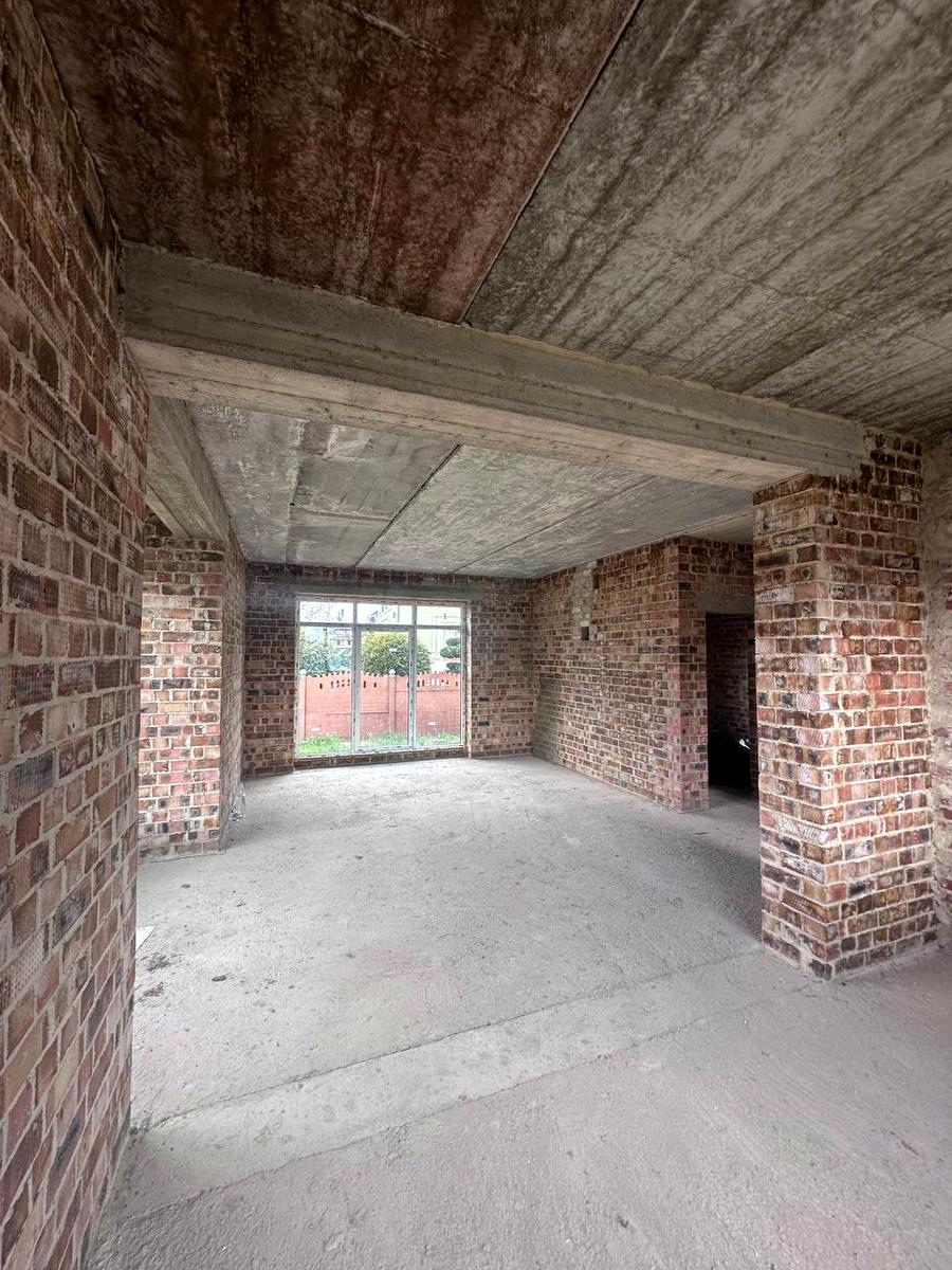 1863705025860612