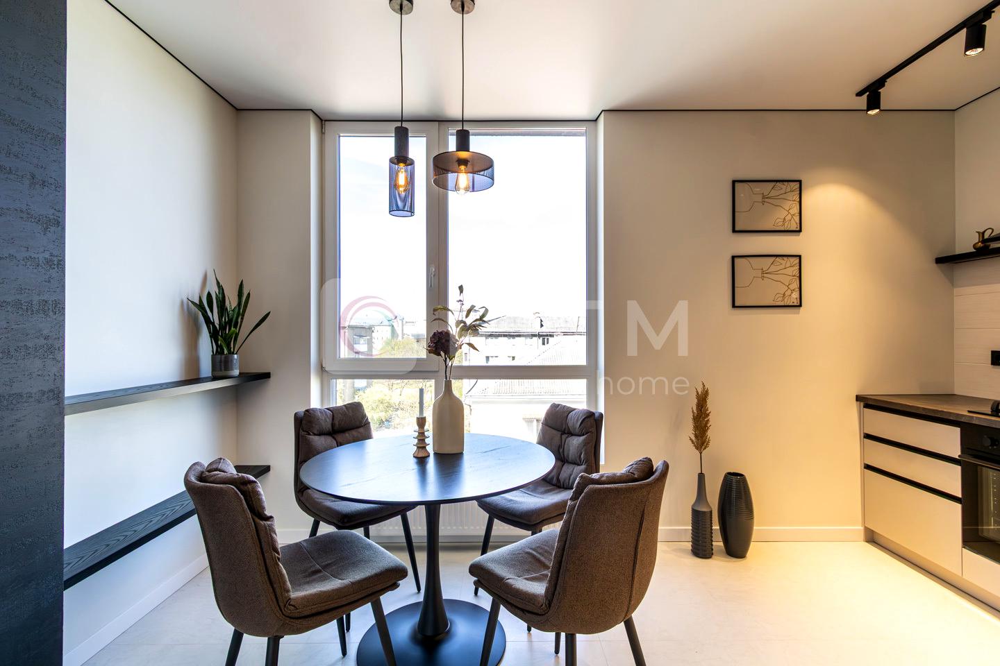 1863705197069447