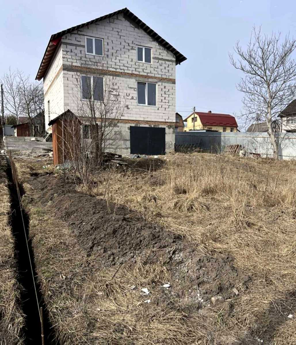 1863708660674940