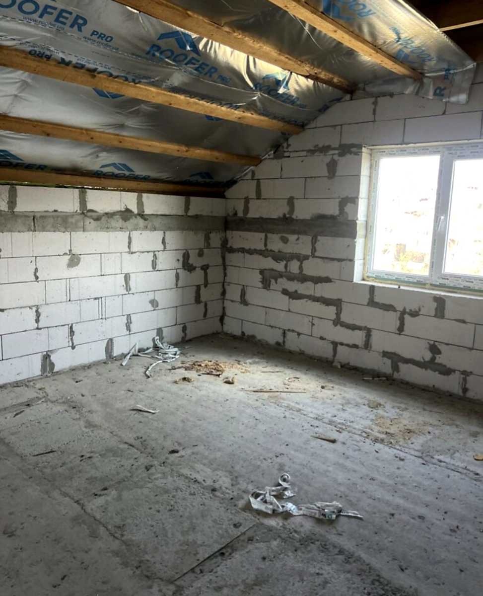 1863708714367990