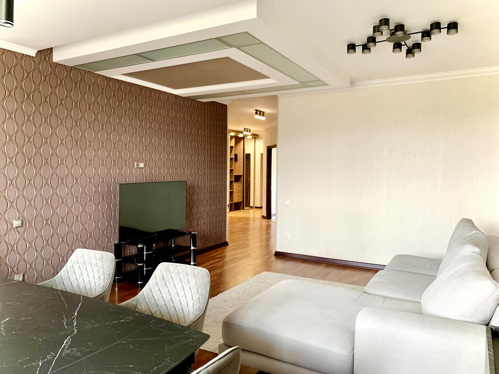 Оренда Просторої 2-Кім. Квартири - зображення 4