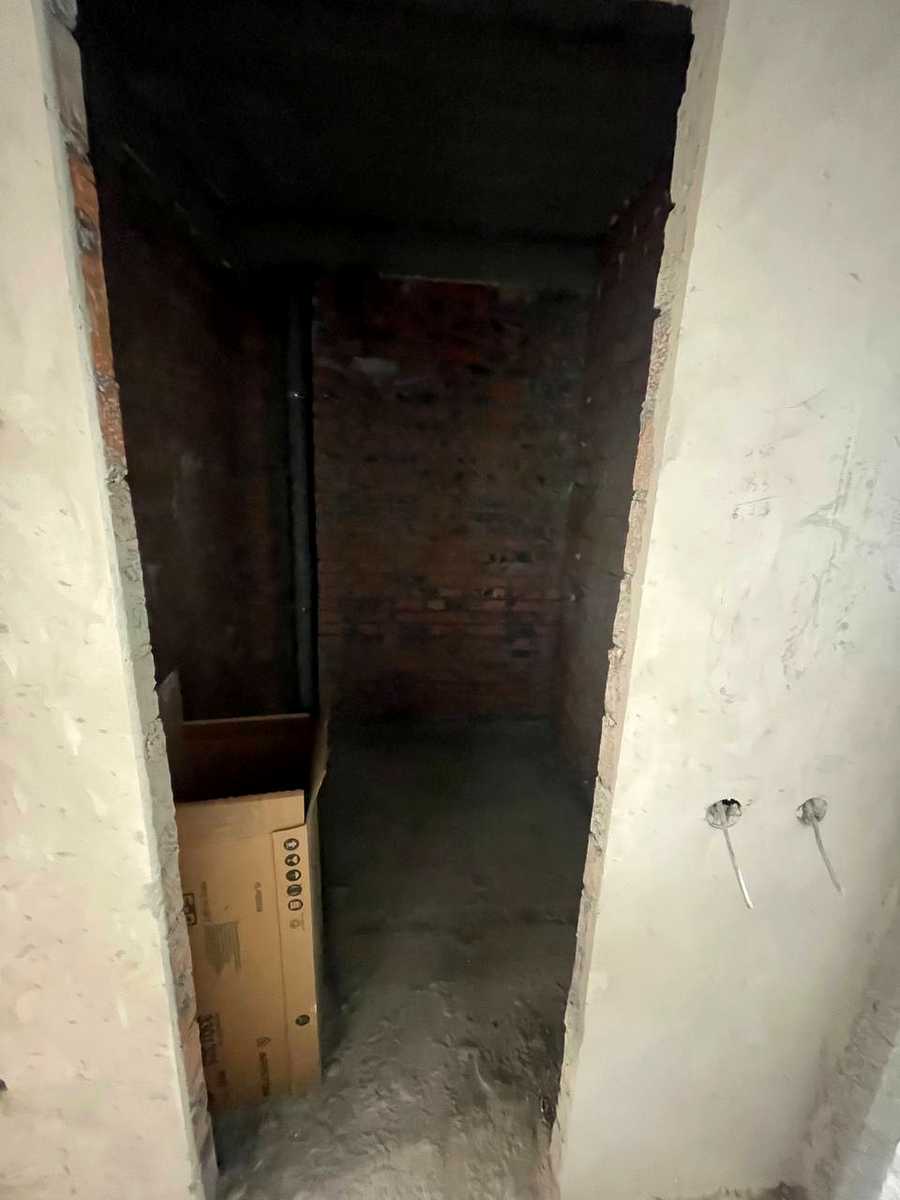 1863717753174321