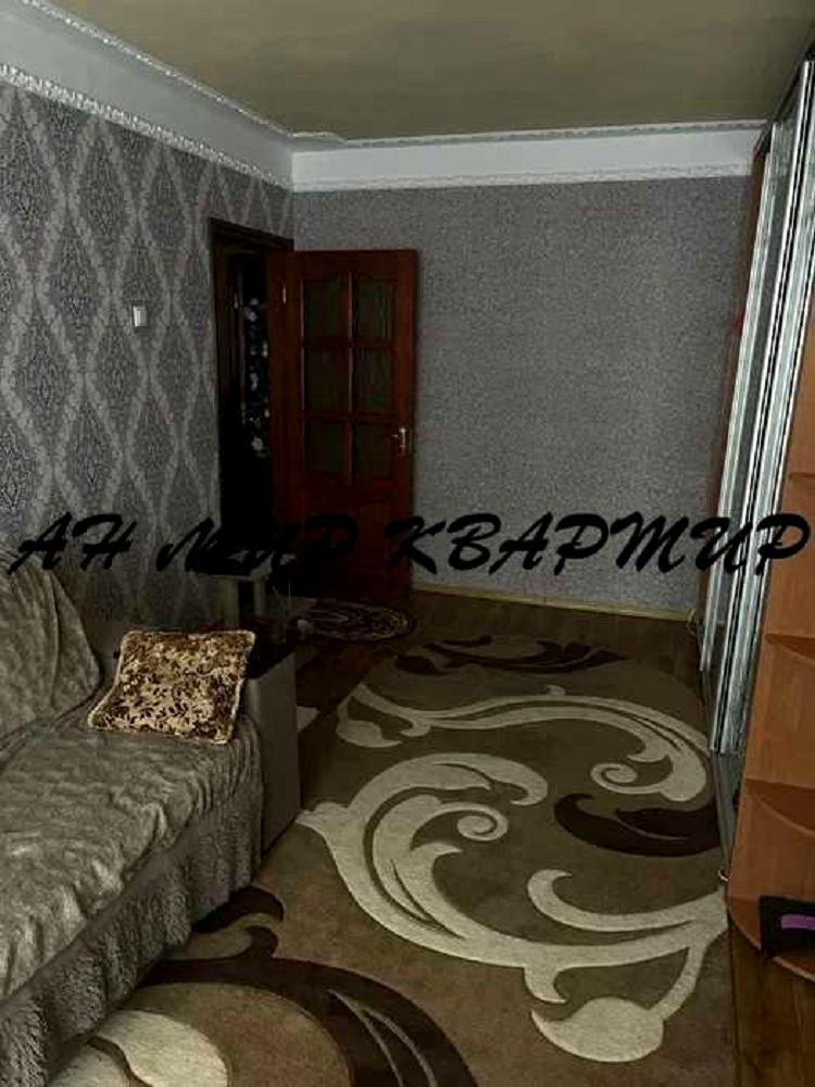 1863723935114971