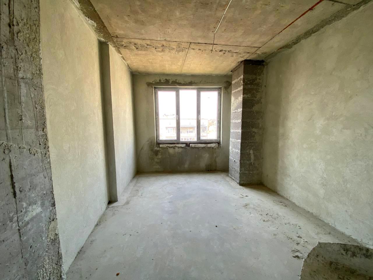 1863728665746435