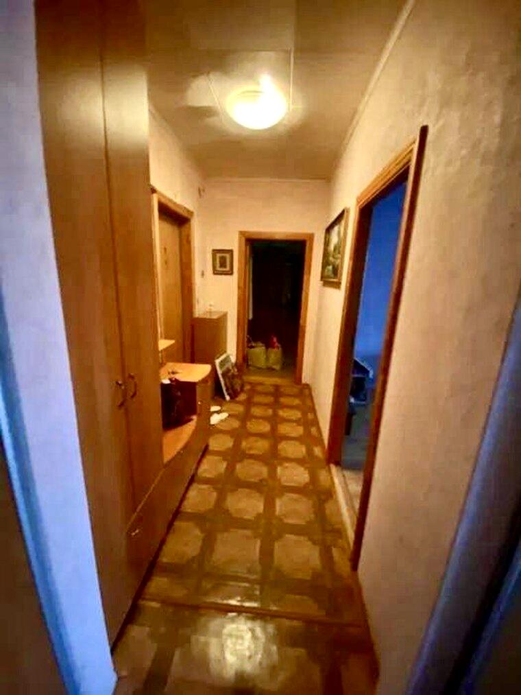 1863734407734128
