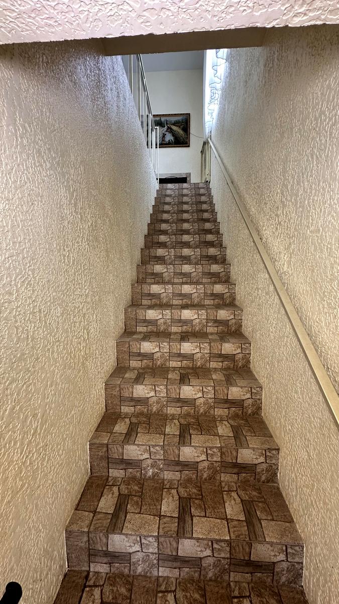 1863739111560007