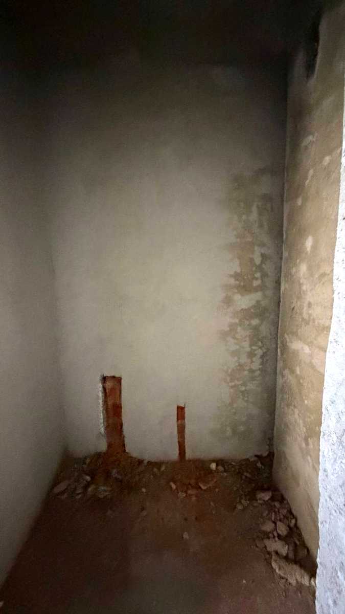 1863741772311170
