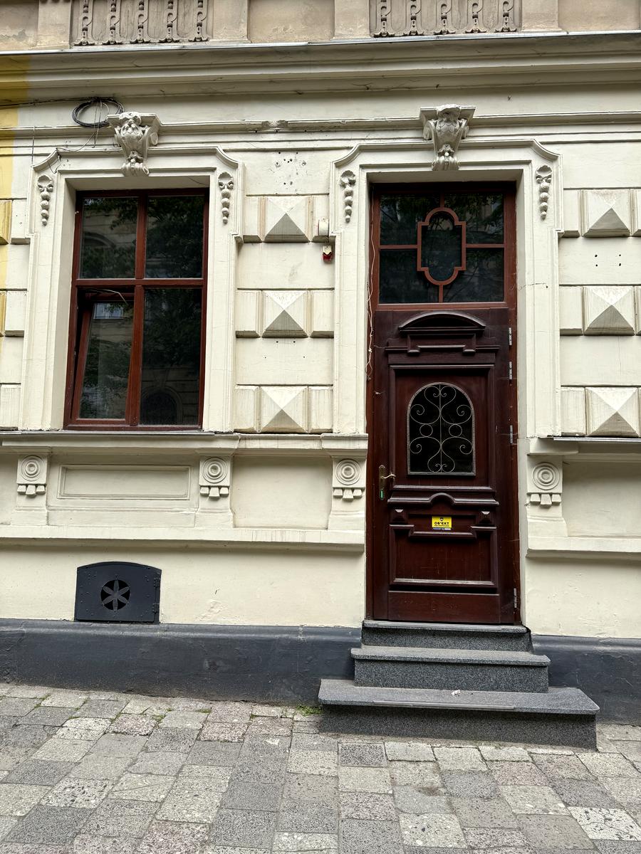 1863775373063859