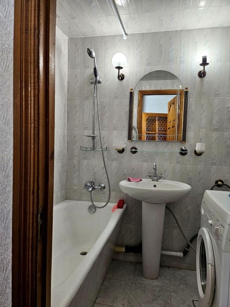 1863787131199367