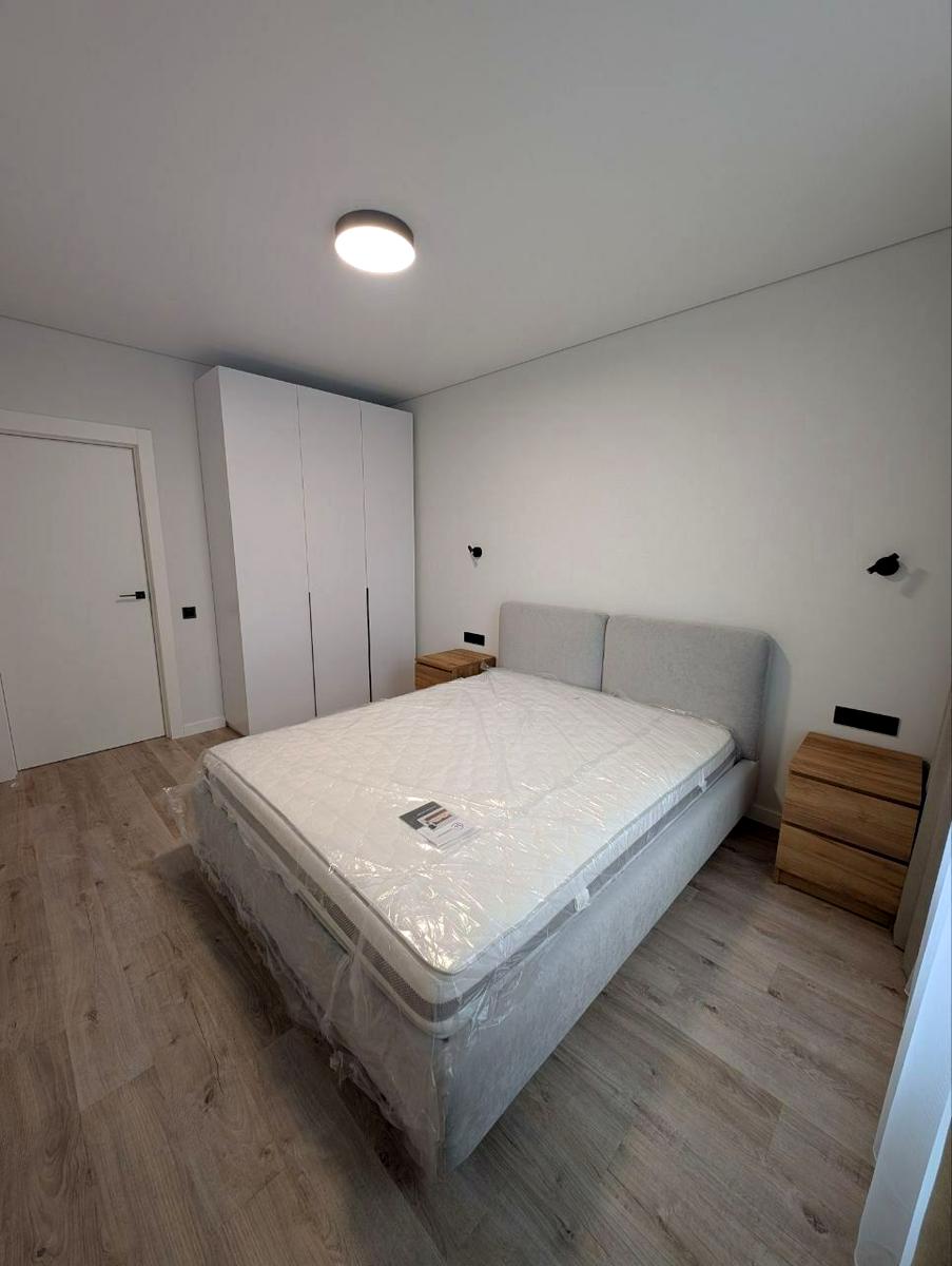 1863789737114169