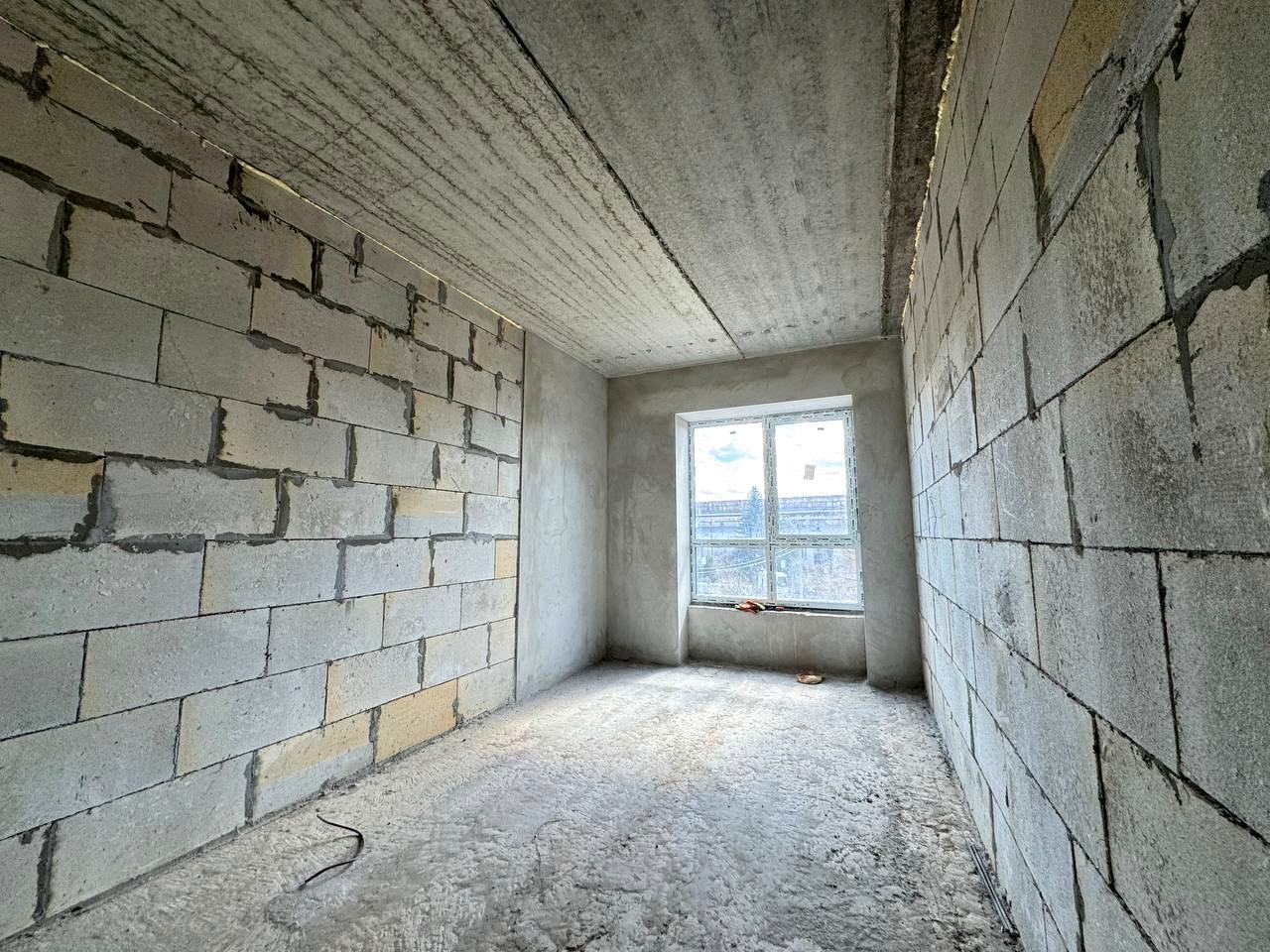 1863792885774168
