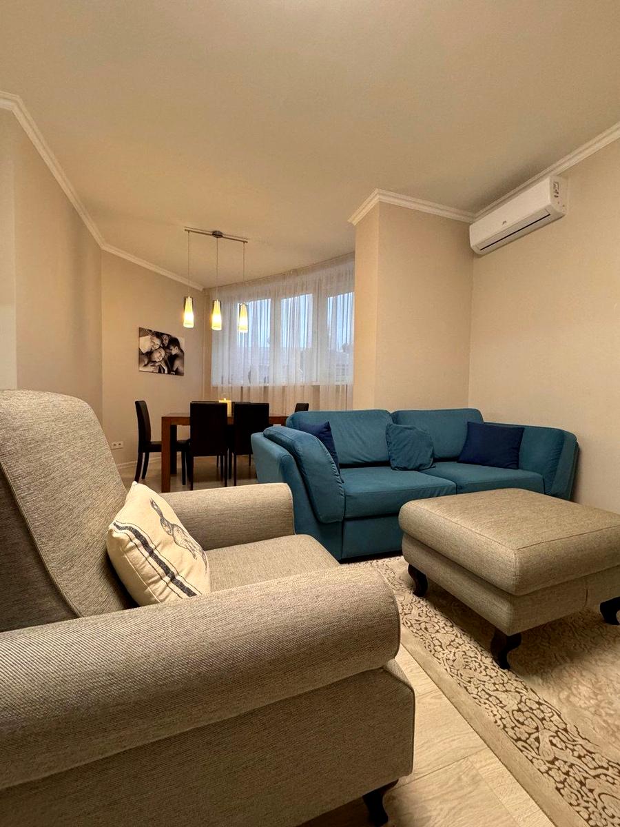 1863793711418021