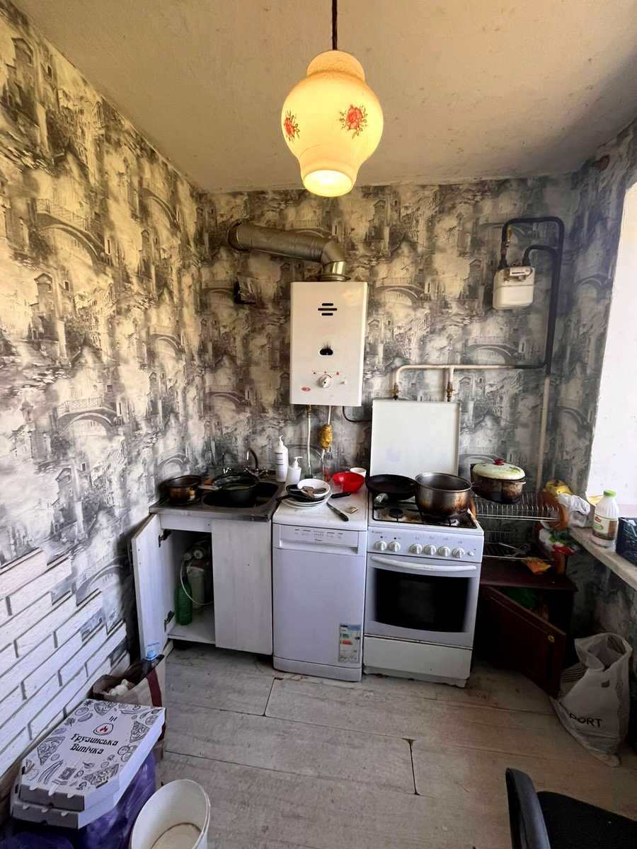 1863793902841432