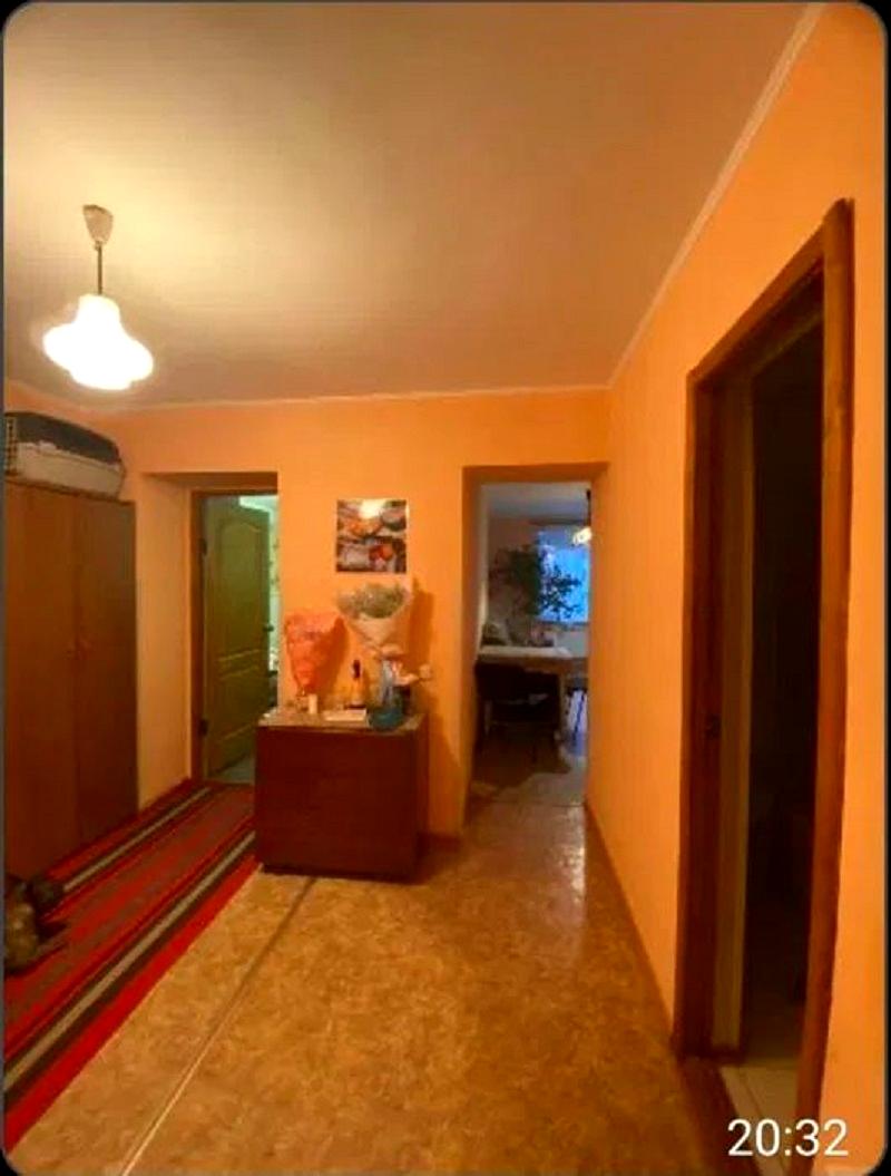 1863796325565185