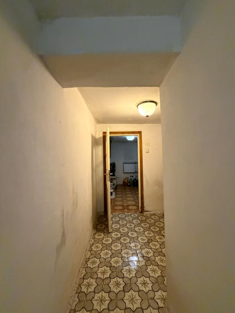 1863798692184104