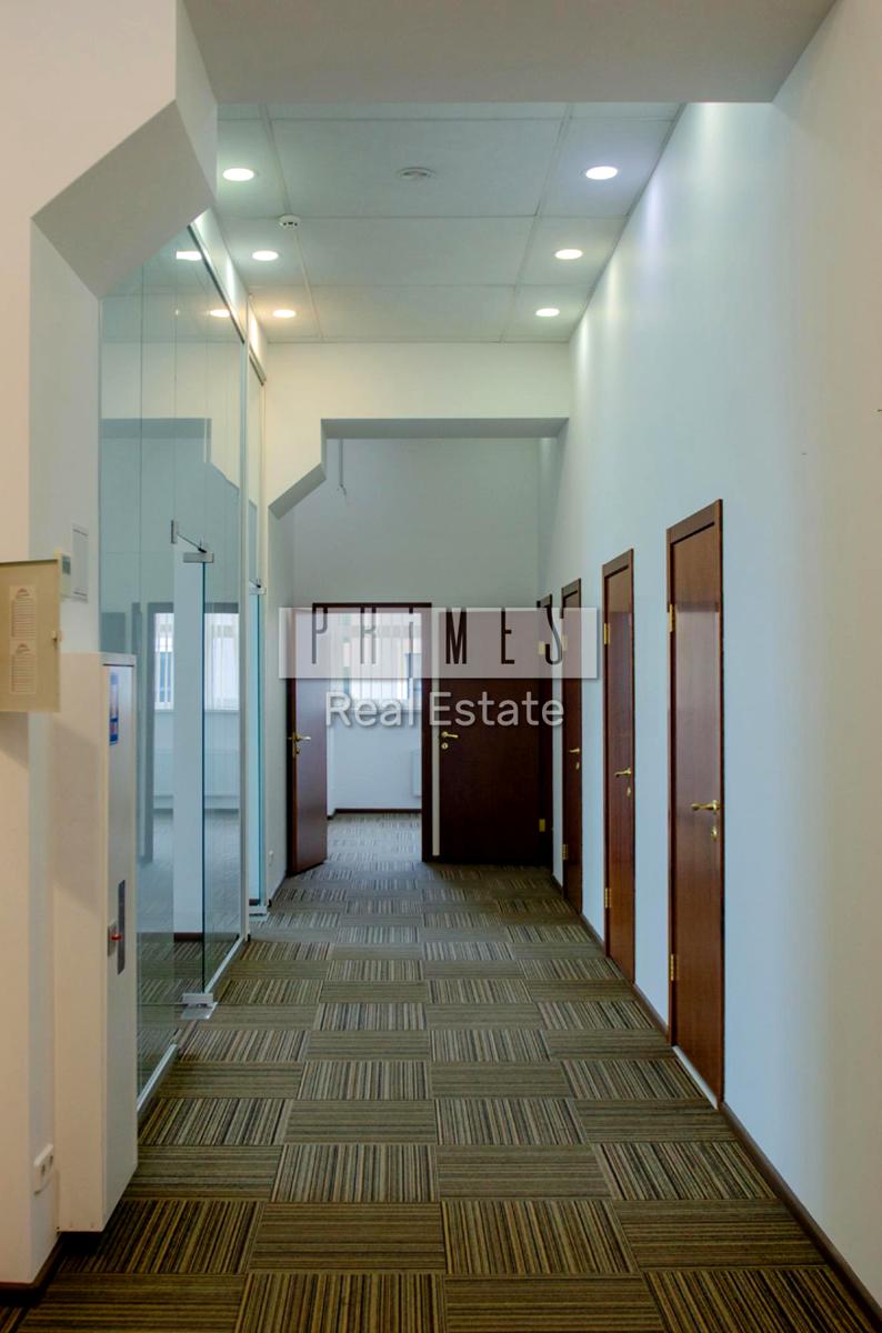 1863809637958001