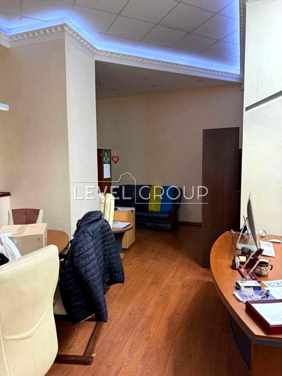 1863809918695451